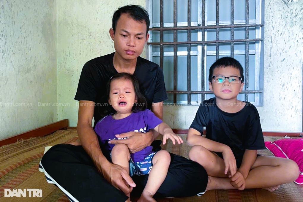 Cha mẹ già cùng cực rao bán nhà lấy tiền thay thận cho con - 2 Cha mẹ già cùng cực rao bán nhà lấy tiền thay thận cho con - 2