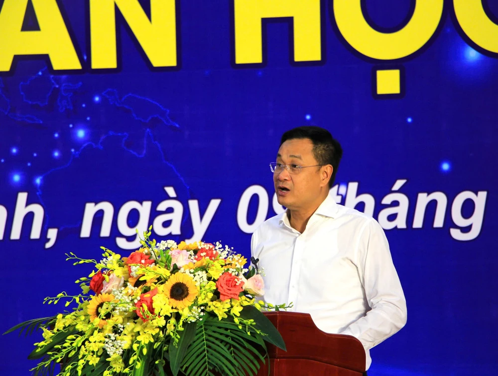 Ông Lê Ngọc Quang, Bí thư Tỉnh ủy phát biểu: "Kỹ năng số hôm nay chính là chữ quốc ngữ của thời đại mới” 1000058850.jpg