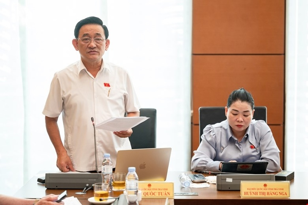 Bí thư Cao Bằng: Đi siêu thị mua hàng cũng phải đọc số điện thoại - 2 Bí thư Cao Bằng: Đi siêu thị mua hàng cũng phải đọc số điện thoại - 2