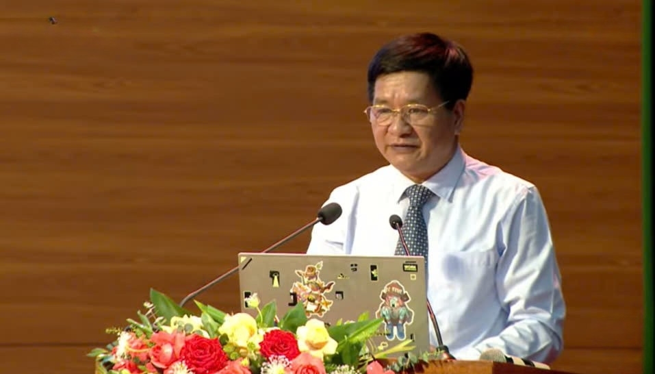 Ông Lê Thành Đô, Chủ tịch UBND tỉnh Điện Biên phát biểu tại ngày hội Ông Lê Thành Đô, Chủ tịch UBND tỉnh Điện Biên phát biểu tại ngày hội