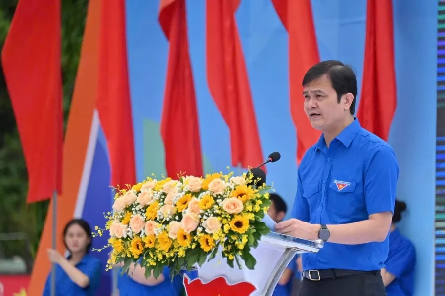 Bí thư thứ nhất Trung ương Đoàn phát biểu ra quân Chiến dịch Thanh niên tình nguyện hè năm 2025