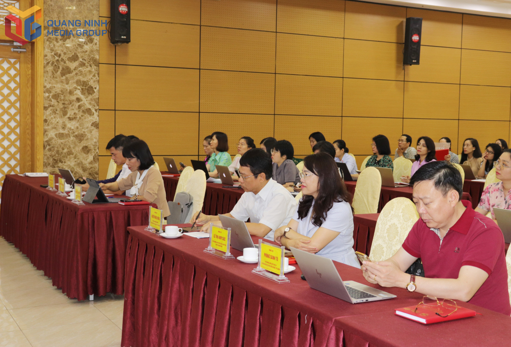 Tập huấn ứng dụng AI trong công tác tuyên giáo và dân vận 1 Ban