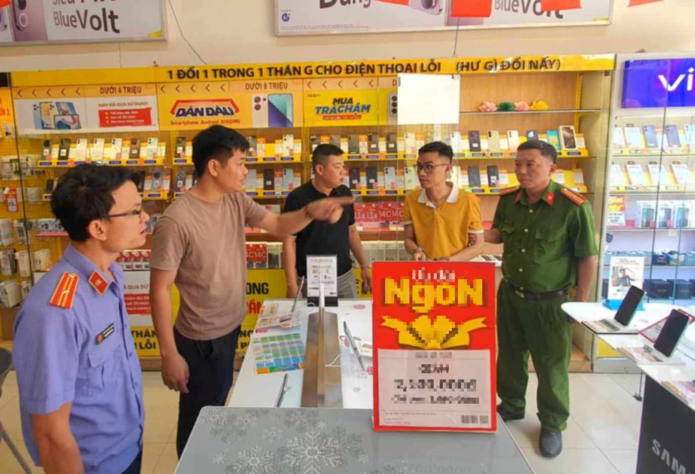Quản lý cửa hàng đập kính 
