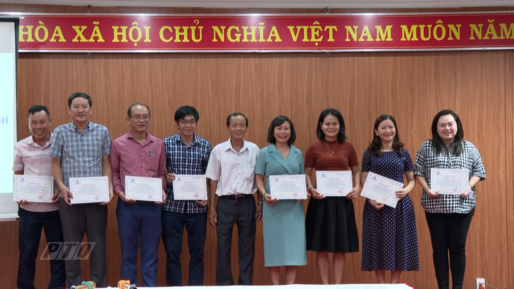 Bế mạc lớp tập huấn ứng dụng AI trong sản xuất và phát triển nội dung báo chí - Đài Phát Thanh & Truyền hình tỉnh Quảng Ngãi 1 youtub,e,2024,06,59,35,19,still5047,17580809.jpg