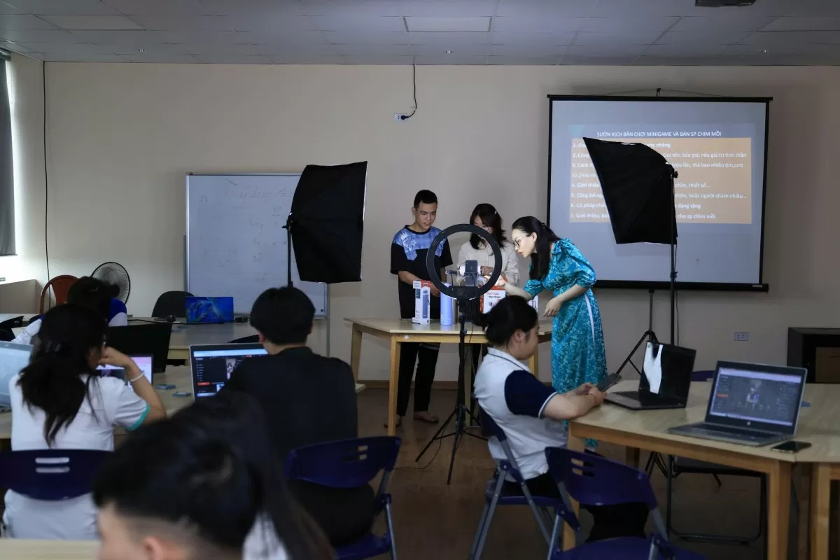 Thương mại điện tử: Trụ cột cho chuyển đổi số ngành Công Thương