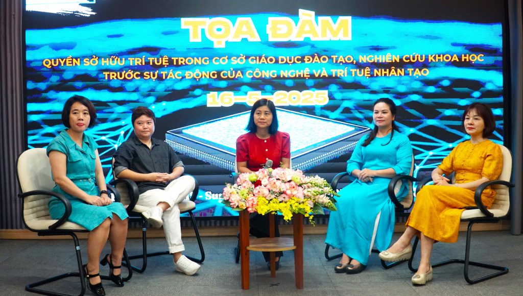 “Quyền sở hữu trí tuệ trong môi trường giáo dục, nghiên cứu trước sự tác động của công nghệ và trí tuệ nhân tạo” – Trường Đại học Ngoại ngữ – Đại học Quốc gia Hà Nội 16 DSC00277 1