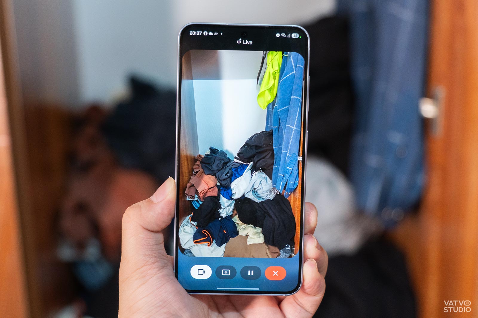 Khi AI "thấu thị" thế giới qua camera, cuộc sống liệu có dễ dàng hơn? 2 Galaxy AI Gemini Live Galaxy S25 series 3 1