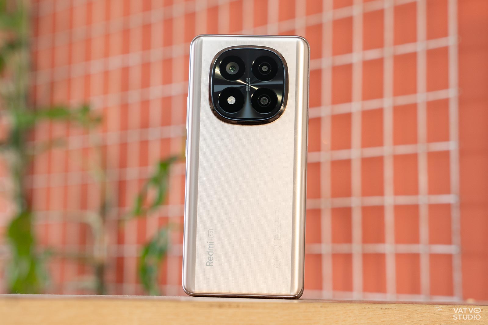 “Hình bóng flagship” trên một chiếc điện thoại tầm trung! 5 Redmi Note 14 Pro 5G sau 5 thang 4