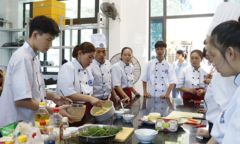 Du lịch vùng cao ở Quảng Bình “khát” nguồn nhân lực 4 anh 14