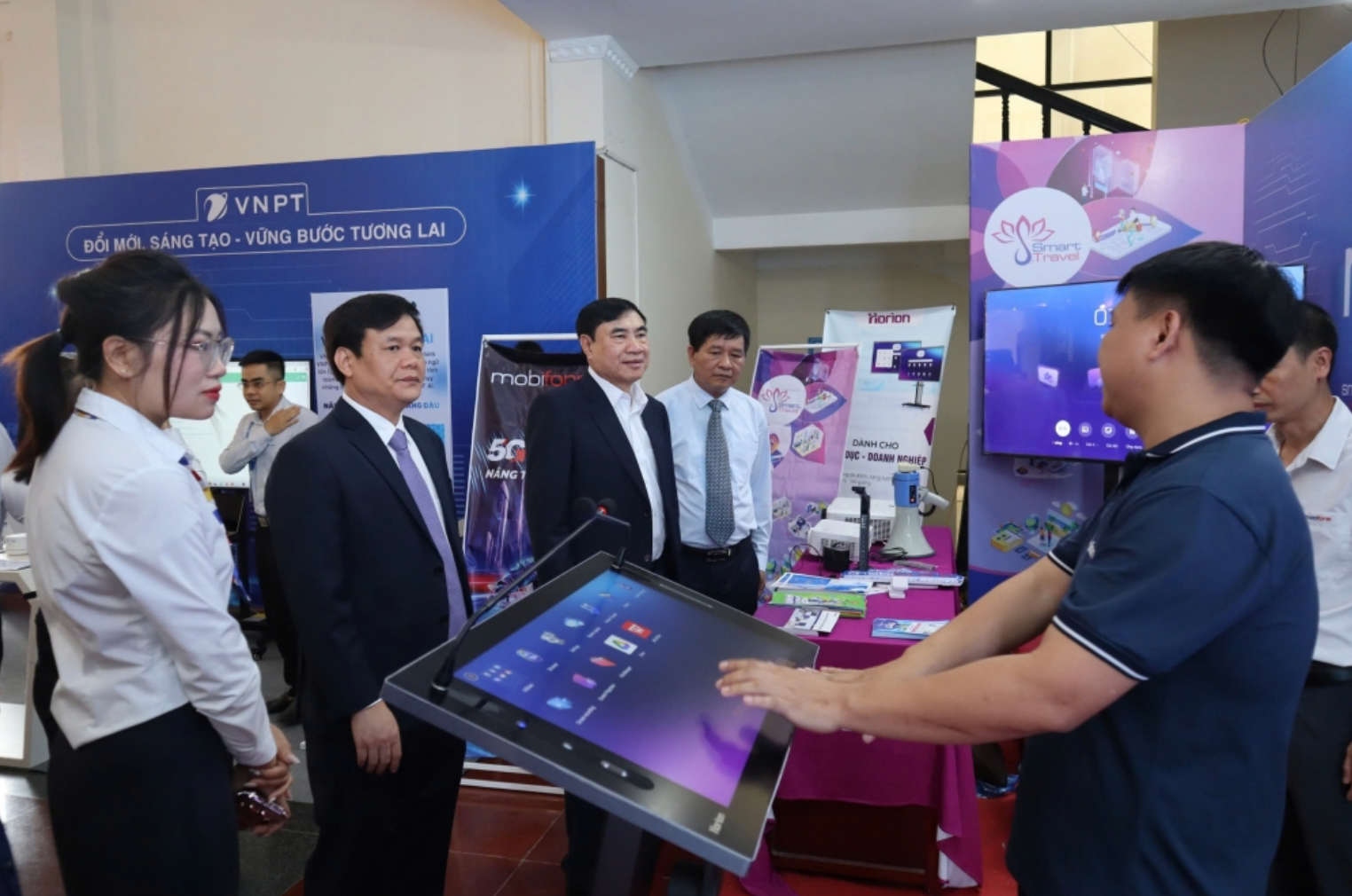 Khơi dậy đam mê công nghệ trong giới trẻ tại Ngày hội trí tuệ nhân tạo ở Điện Biên 3 Ảnh màn hình 2025-05-06 lúc 16.53.16
