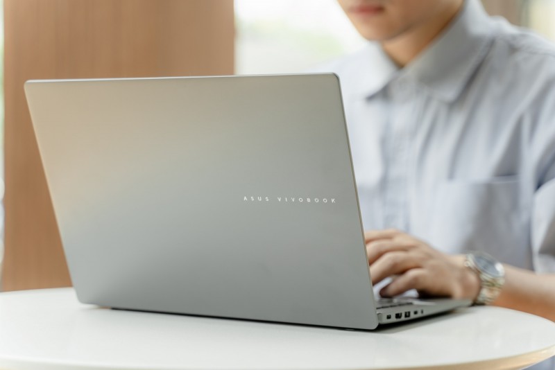 ASUS ra mắt Vivobook S thế hệ mới tích hợp công nghệ AI