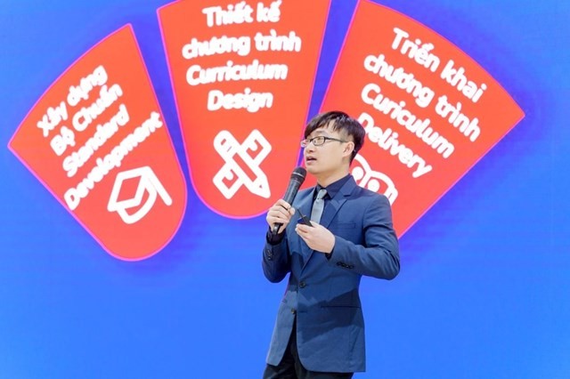 Ông Nguyễn Trung Dũng cho biết Chương trình AI của Vinschool không chỉ trang bị kỹ năng công nghệ mà còn giúp học sinh phát triển tư duy bậc cao, học tập suốt đời và trở thành công dân toàn cầu.