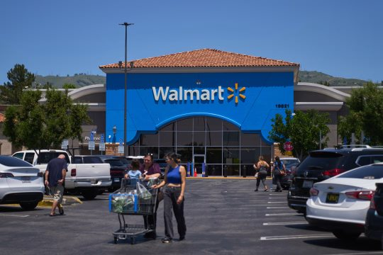 Bão sa thải càn quét: Walmart tuyên bố cắt giảm 1.500 nhân viên mảng công nghệ, TMĐT, quảng cáo để tận dụng AI- Ảnh 3. Bão sa thải càn quét: Walmart tuyên bố cắt giảm 1.500 nhân viên mảng công nghệ, TMĐT, quảng cáo để tận dụng AI- Ảnh 3.