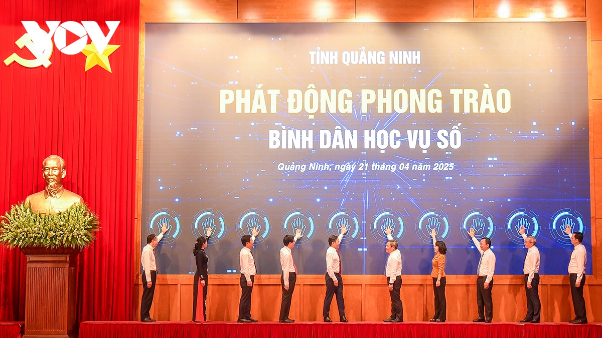nhiều người biết dùng ai soạn phát biểu, làm thơ qua bình dân học vụ số hình ảnh 2 nhieu nguoi biet dung ai soan phat bieu, lam tho qua binh dan hoc vu so hinh anh 2