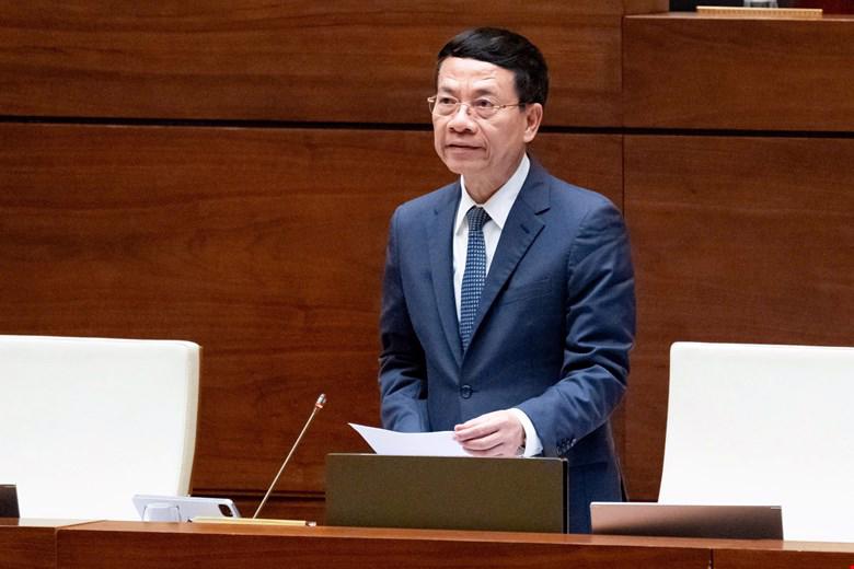 Đề xuất cho phép doanh nghiệp công nghệ AI, chip được trích lập quỹ khoa học công nghệ tối đa 20% 3 Bộ trưởng Bộ Khoa học và Công nghệ Nguyễn Mạnh Hùng giải trình tiếp thu một số vấn đề đại biểu nêu.