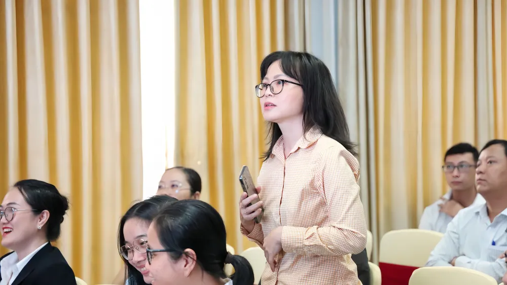 Ứng dụng AI trong lĩnh vực Luật và Báo chí - Truyền thông 1 Chuyen-doi-so-nganh-luat-va-bao-chi.jpeg