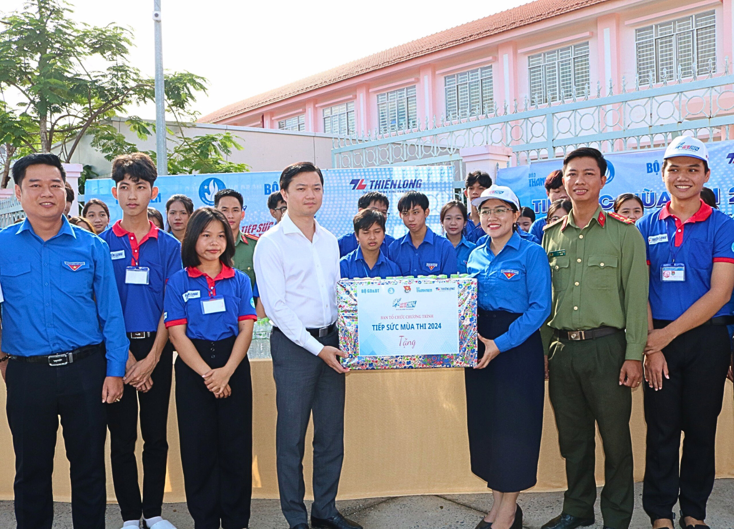 Anh Nguyễn Minh Triết nhấn mạnh Anh Nguyễn Minh Triết nhấn mạnh