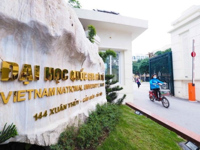 Đại học Quốc gia Hà Nội đưa AI vào giảng dạy từ năm 2025 1 Đại học Quốc gia Hà Nội có sự bứt phát mạnh mẽ với 2 nhóm lĩnh vực và 12 lĩnh vực được xếp hạng trong bảng xếp hạng QS năm 2025. Ảnh: VNU.