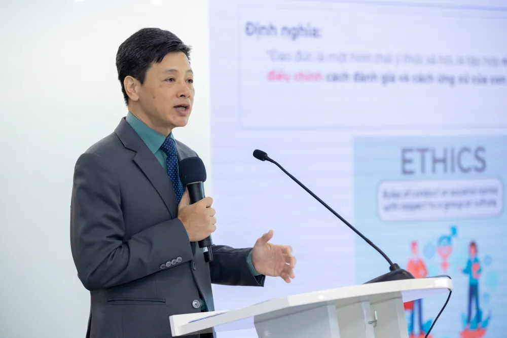 Phó Viện trưởng kiêm Chủ tịch Hội đồng Giảng viên Viện ABAII. ẢNH: HẢI YẾN đạo đức AI