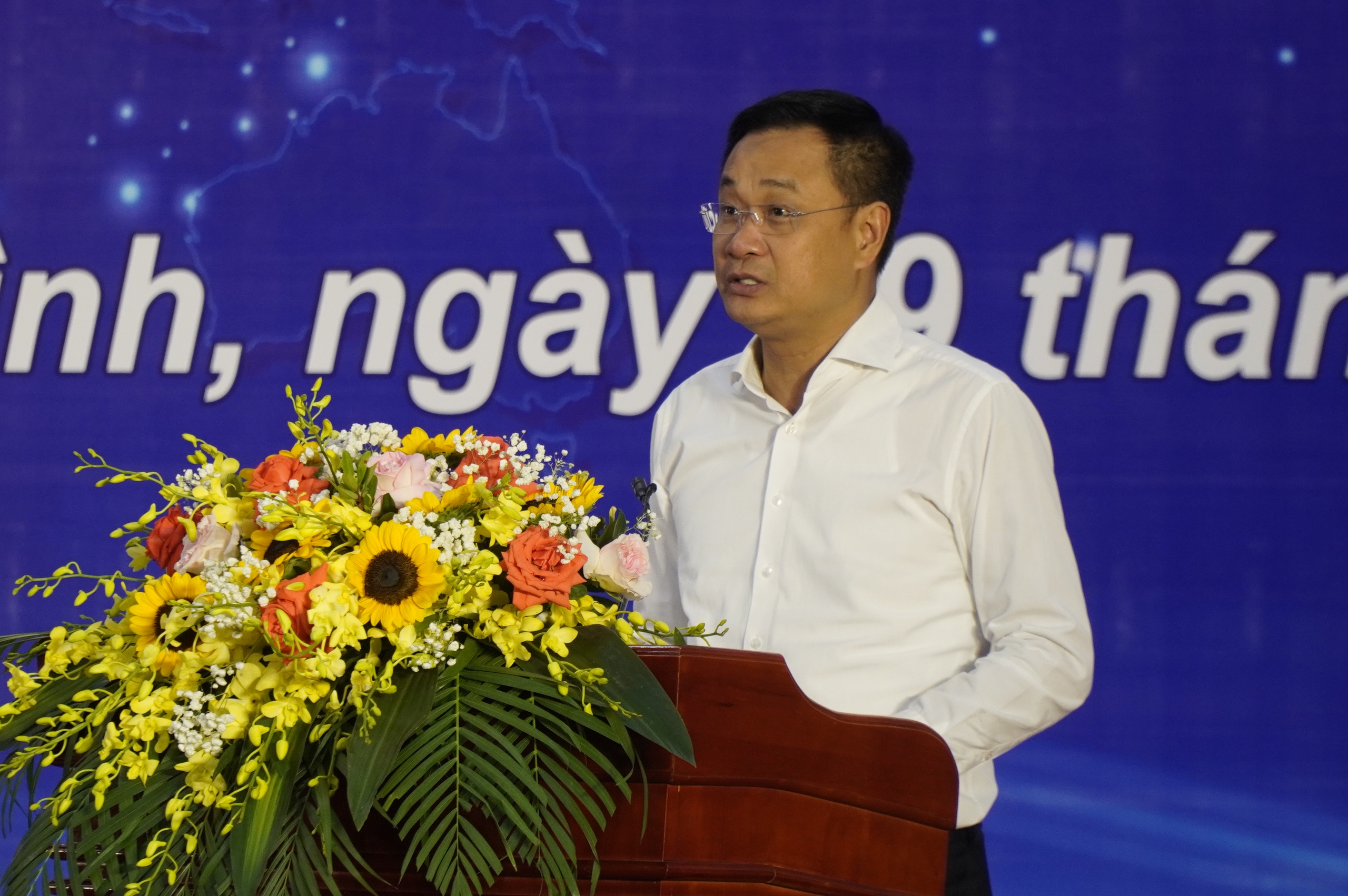 Chuyển đổi số tại Quảng Bình: Cách mạng hóa Hồ sơ hành chính trực tuyến - Ảnh 2. Chuyển đổi số tại Quảng Bình: Cách mạng hóa Hồ sơ hành chính trực tuyến - Ảnh 2.