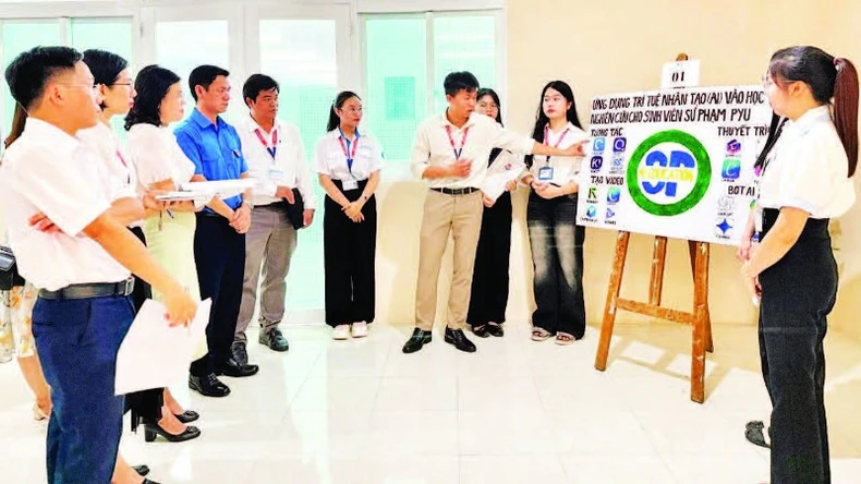 Trưng bày chuyên đề báo chí cách mạng Việt Nam tại Quảng Bình ảnh 1