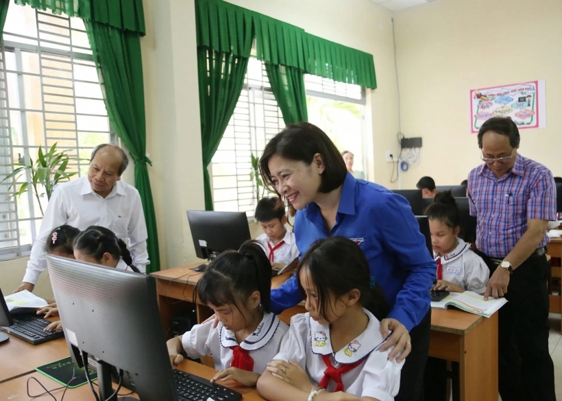 Hà Nội sẽ phổ cập tri thức cơ bản về chuyển đổi số, kỹ năng số toàn dân 1 Ảnh minh họa.