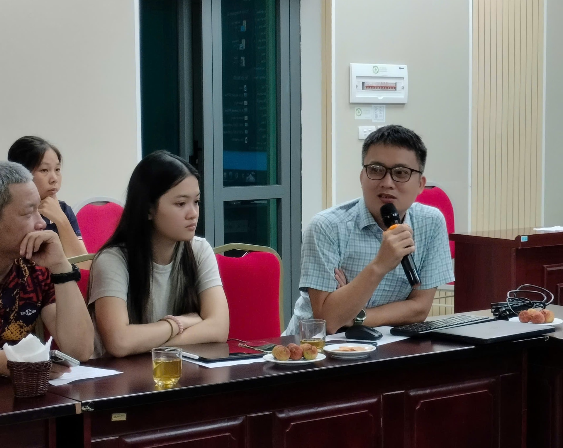 Nâng cao nhận thức và năng lực ứng dụng AI trong truyền thông, báo chí 2 gen-h-tran-trong-an.jpg