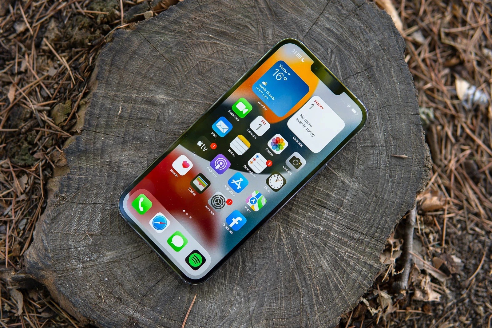 Đây là chiếc iPhone thép đáng giá như vàng, 4 năm tuổi dùng vẫn ngon như iPhone 16 Pro Max - 1