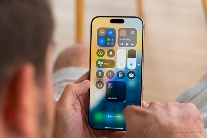 Giá đập hộp iPhone 16 Plus fullbox giảm 4,5 triệu, màn to pin khủng thỏa sức chiến game 8 iPhone 16 Plus 10