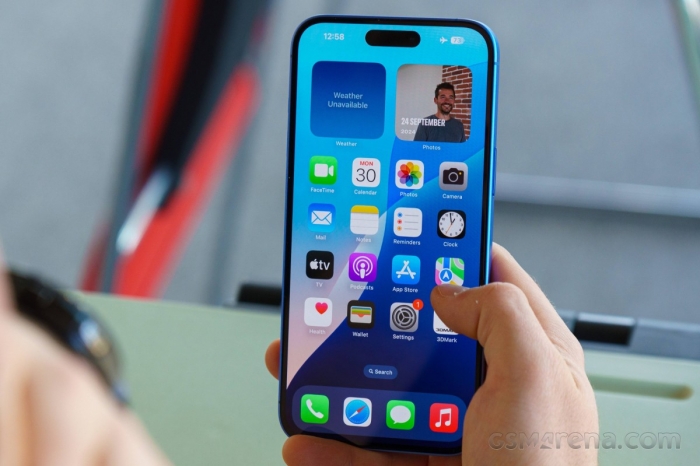 Giá đập hộp iPhone 16 Plus fullbox giảm 4,5 triệu, màn to pin khủng thỏa sức chiến game 7 iPhone 16 Plus 4