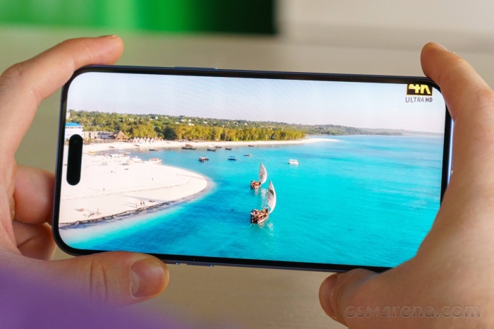 Giá đập hộp iPhone 16 Plus fullbox giảm 4,5 triệu, màn to pin khủng thỏa sức chiến game 6 iPhone 16 Plus 8