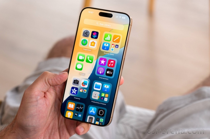 Giảm gần 5 triệu, màu titan sa mạc cũng giảm sập sàn 9 iPhone 16 Pro Max 8
