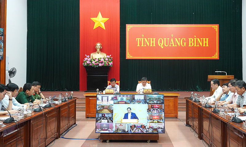 Quang cảnh phiên họp tại điểm cầu Quảng Bình.