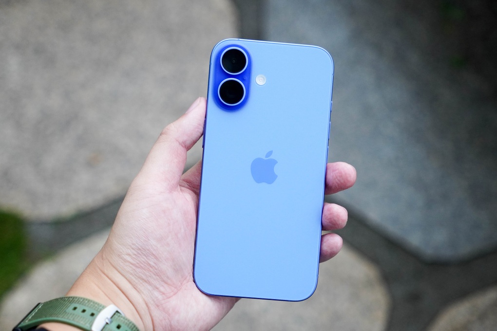 Không phải iPhone 16 Pro Max, đây là điện thoại bán chạy nhất thế giới - 2