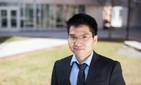 Anh Lê Mậu Tuấn chinh phục hàng loạt học bổng để theo học tại các trường danh giá của Singapore, Anh, Mỹ.