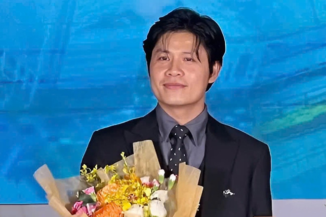 Ca sĩ Duyên Quỳnh từng phát tờ rơi kiếm tiền, đổi đời nhờ hit tỷ view 5 nhac si ty view nguyen van chung bat ngo nhan tin vui 24861