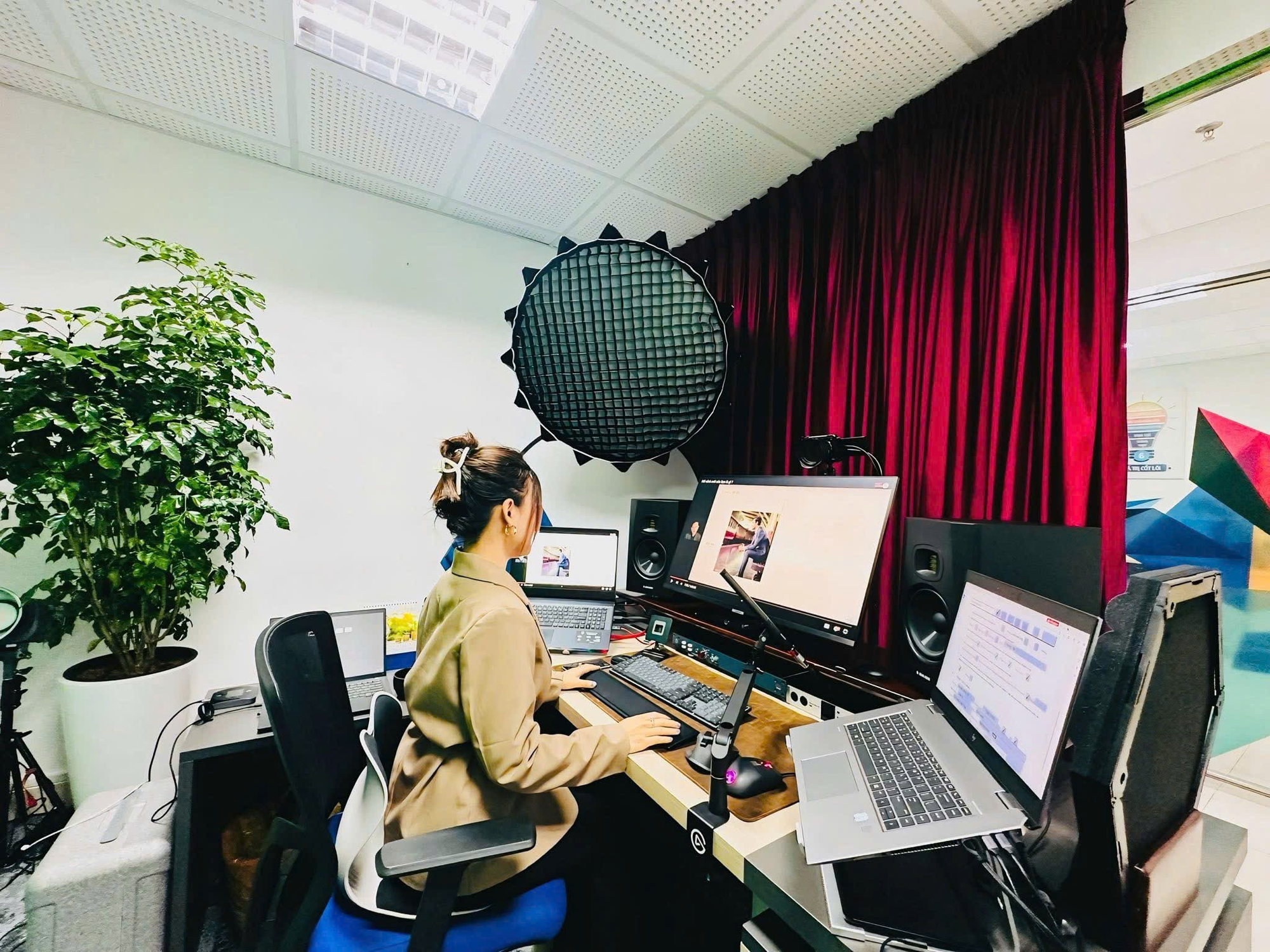 AI, sàn thương mại điện tử có thay thế được môi giới bất động sản?- Ảnh 1. AI, sàn thương mại điện tử có thay thế được môi giới bất động sản?- Ảnh 1.