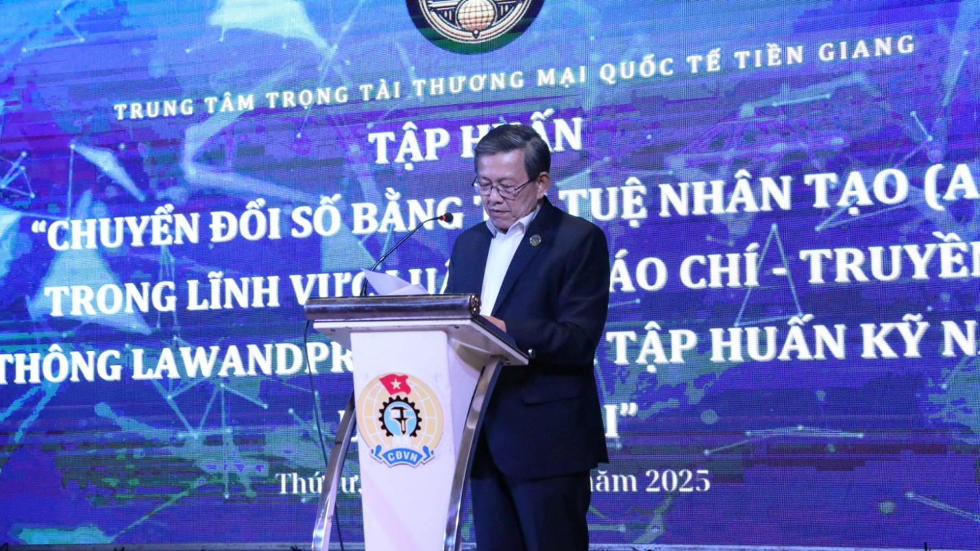 Tập huấn chuyển đổi số ứng dụng AI trong nền tảng Luật và Báo chí- Ảnh 1. Tập huấn chuyển đổi số ứng dụng AI trong nền tảng Luật và Báo chí- Ảnh 1.