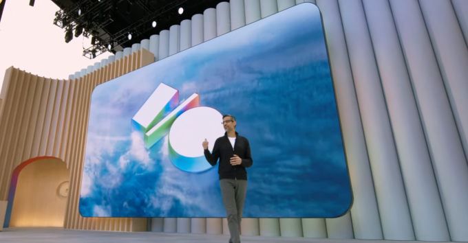 Loạt cải tiến lớn về AI tại Google I/O 2025 5 CEO Google Sundar Pichai tại sự kiện Google I/O 2025. Ảnh: The Verge