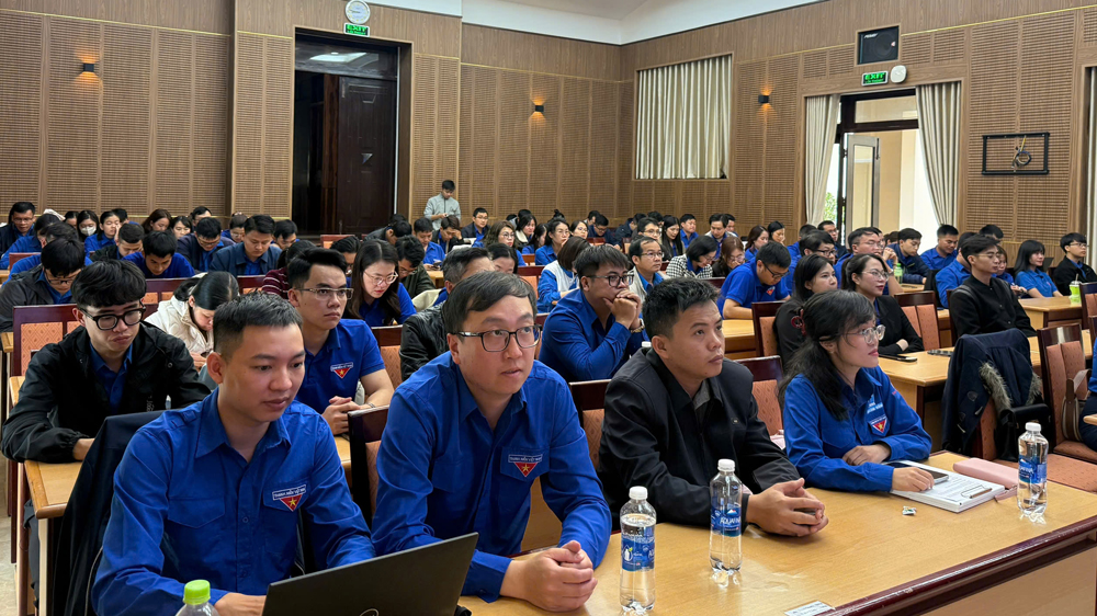 Đoàn viên, thanh niên tham gia Hội nghị tập huấn