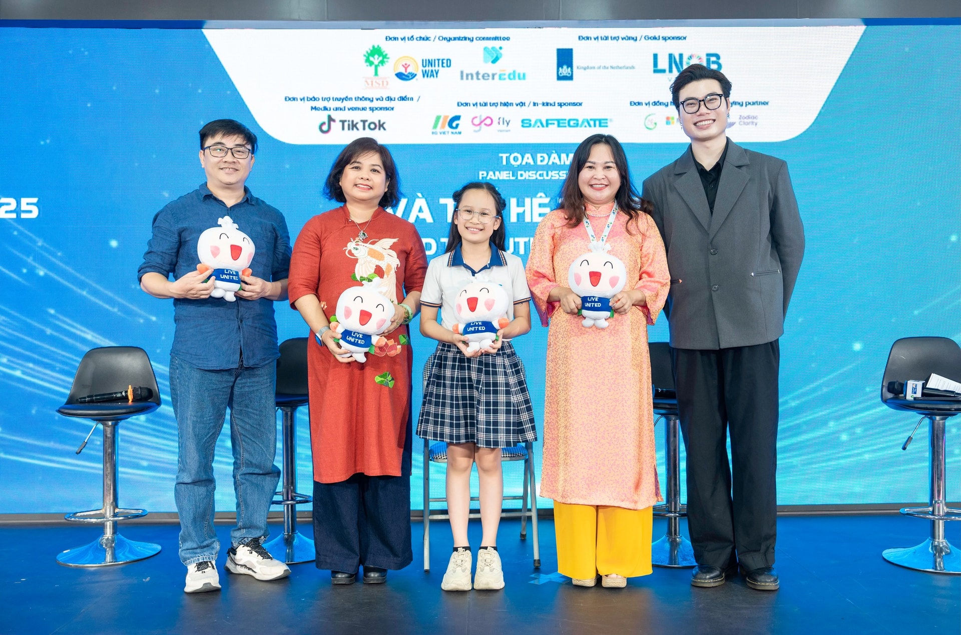 Trường Tiểu học Nguyễn Siêu giành giải Nhất cuộc thi ứng dụng AI 4 th-nguyen-sieu-thi-ai-5.jpg