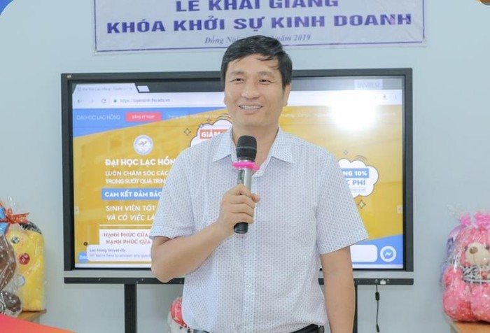 Phó Giáo sư, Tiến sĩ Nguyễn Vũ Quỳnh - Phó Hiệu trưởng Trường Đại học Lạc Hồng. Ảnh: Cổng Thông tin điện tử tỉnh Đồng Nai Phó Giáo sư, Tiến sĩ Nguyễn Vũ Quỳnh - Phó Hiệu trưởng Trường Đại học Lạc Hồng. Ảnh: Cổng Thông tin điện tử tỉnh Đồng Nai