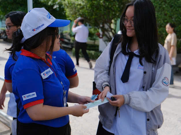 “Tiếp sức mùa thi” 2025 ứng dụng công nghệ AI trong hỗ trợ giúp thí sinh bớt áp lực, thi cử nhẹ nhàng - Ảnh 2. “Tiếp sức mùa thi” 2025 ứng dụng công nghệ AI trong hỗ trợ giúp thí sinh bớt áp lực, thi cử nhẹ nhàng - Ảnh 2.