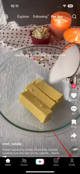 Cách tạo video từ ảnh bằng TikTok AI Alive 1 Nhấn vào nút Profile trong ứng dụng TikTok.
