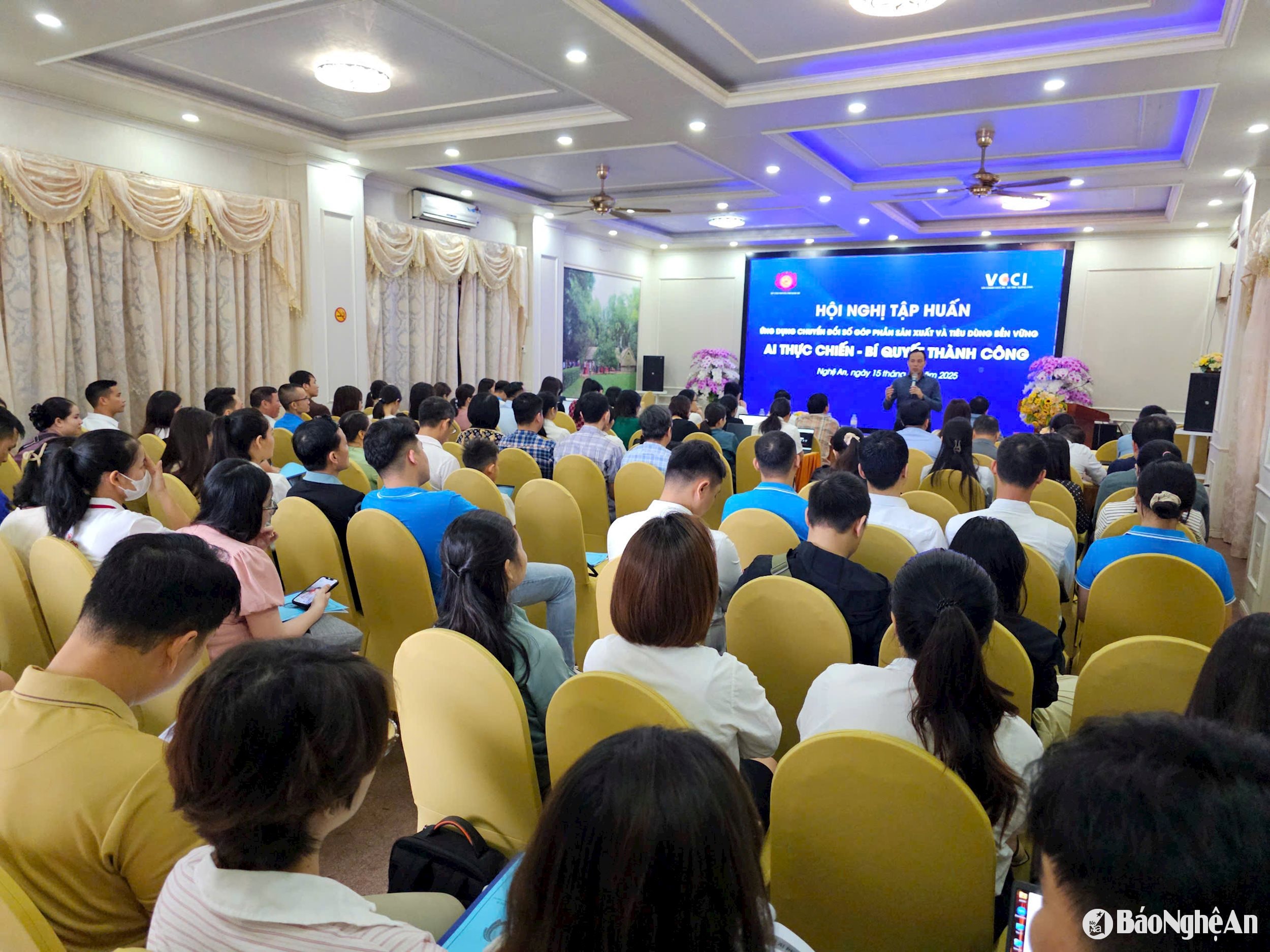 Tập huấn 'AI thực chiến' thúc đẩy sản xuất và tiêu dùng bền vững 1 toan canh