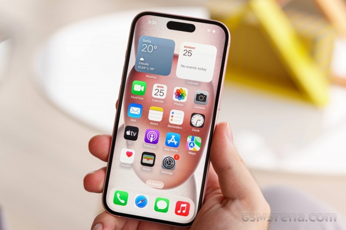 Giá iPhone 15, iPhone 15 Pro Max mới nhất giảm kịch sàn, rẻ chưa từng có, cực dễ mua dù xịn chẳng kém iPhone 16 1 top 10 iphone 15 1747876495214 1747876495648237540881