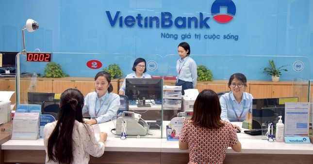 Ngân hàng dùng AI 'cắt' nhân sự thế nào? ảnh 1