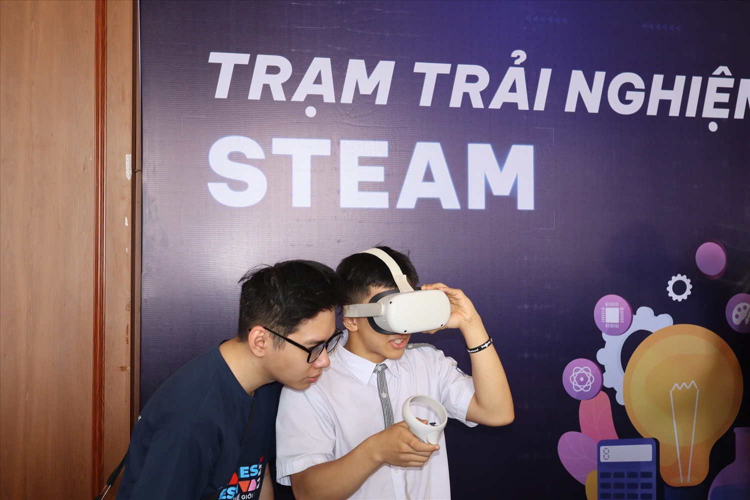 Học sinh trải nghiệm Steam Học sinh trải nghiệm Steam