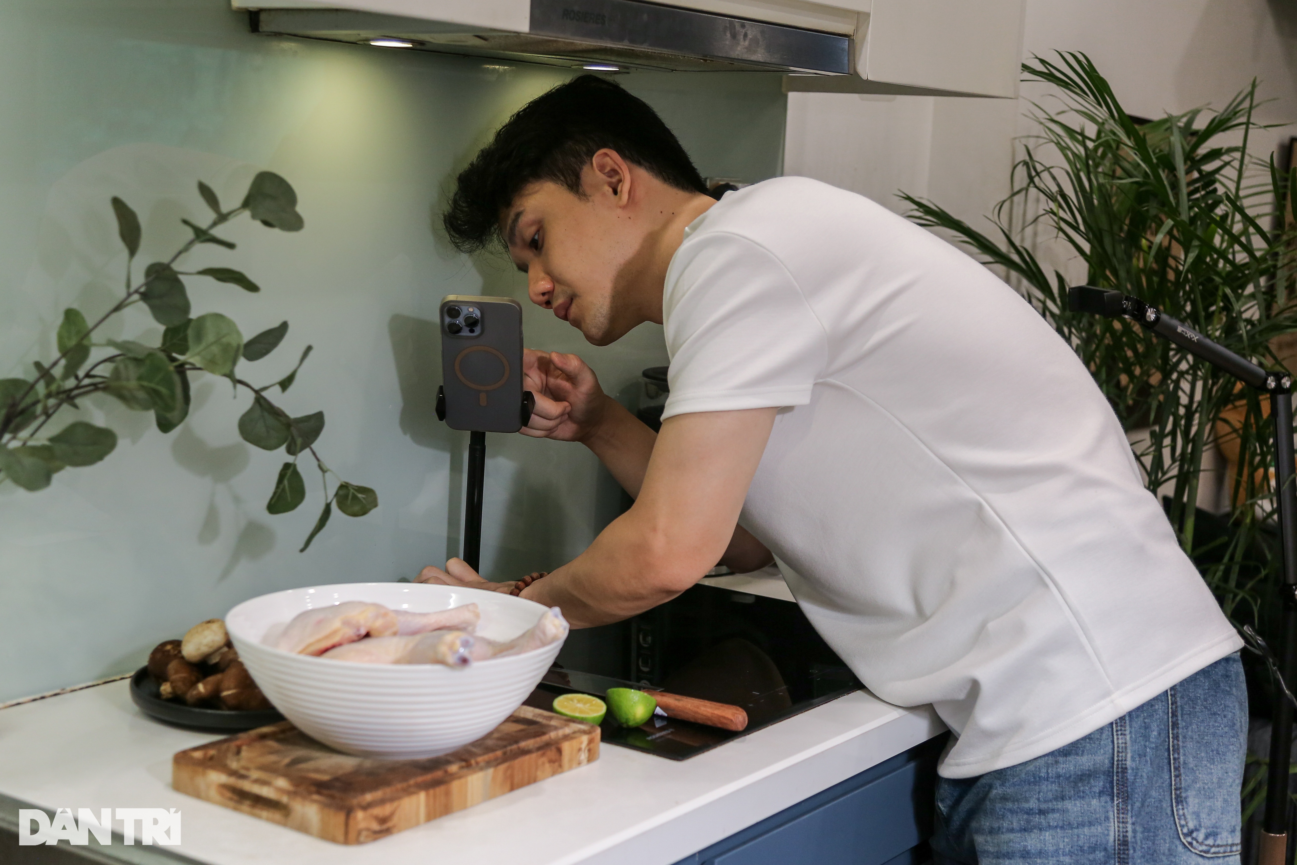 Ông bố thất nghiệp kho nồi thịt, bất ngờ mở lối kiếm bộn tiền từ TikTok - 3