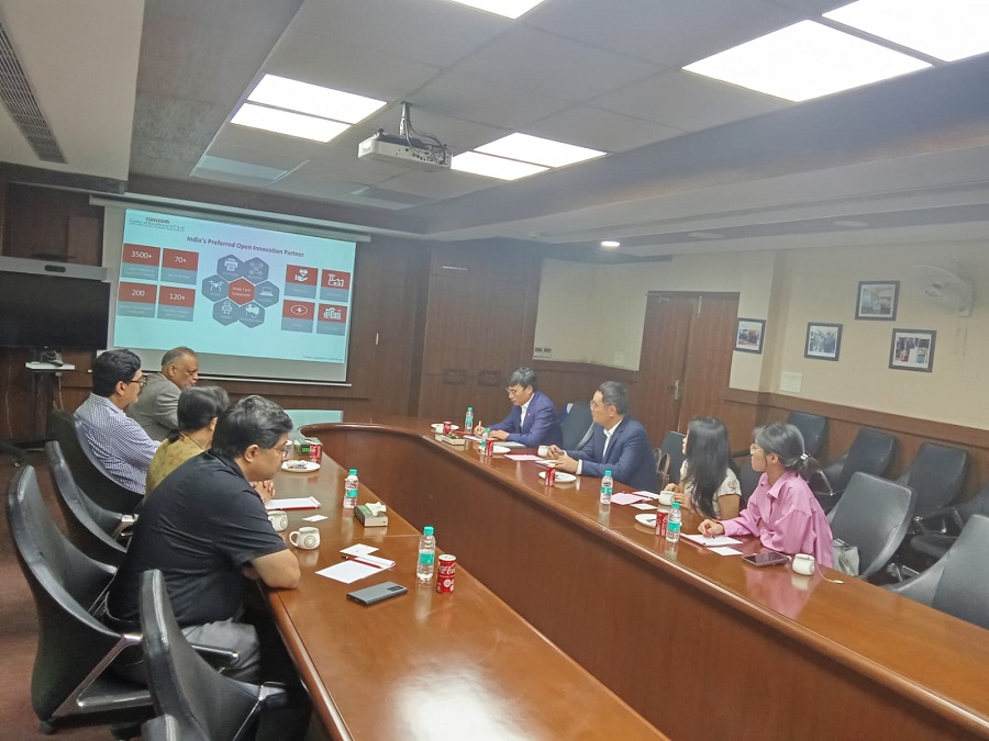 Đoàn công tác gồm Thương vụ, Phòng Khoa học công nghệ và cán bộ Đại sứ quán tại Ấn Độ làm việc với Trung tâm Điển hình Tiên tiến Đoàn công tác gồm Thương vụ, Phòng Khoa học công nghệ và cán bộ Đại sứ quán tại Ấn Độ làm việc với Trung tâm Điển hình Tiên tiến